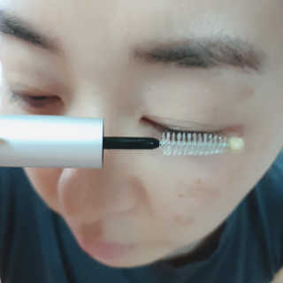 닥터존스킨 눈썹자라 — 4점을 준 리뷰어가 2020년 8월 올린 사용 사진