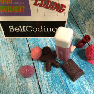 셀프코딩 코드 크러쉬 매트 리퀴드 립스틱+스티커 세트 — 5점을 준 리뷰어가 2020년 10월 올린 사용 사진