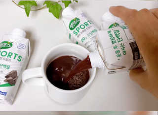 셀렉스스포츠 셀렉스 스포츠 드링크 초콜릿 _ 330ml x 12팩 — 5점을 준 리뷰어가 2020년 11월 올린 사용 사진