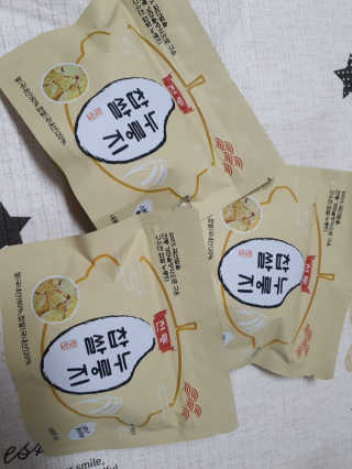 [꾸콤] 참참 전통 찹쌀 누룽지 일주일세트 60g x 5 — 5점을 준 리뷰어가 2020년 11월 올린 사용 사진
