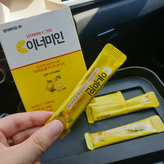 이너미인 VITAMIN-C 700 — 5점을 준 리뷰어가 2020년 9월 올린 사용 사진