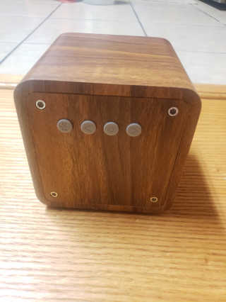 SEVIZ MINI10W 레트로 블루투스 스피커 — 5점을 준 리뷰어가 2020년 8월 올린 사용 사진