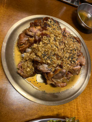 [동네맛집족발] 4개 족발 중 택1 — 5점을 준 리뷰어가 2020년 5월 올린 사용 사진