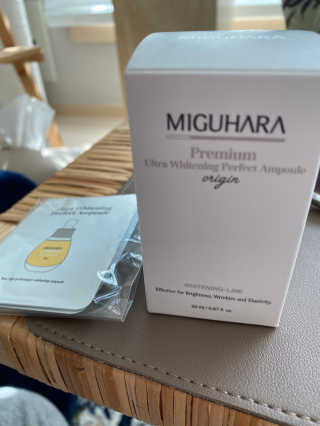 미구하라 프리미엄 울트라 화이트닝 퍼펙트 앰플 오리진  20ml — 4점을 준 리뷰어가 2020년 4월 올린 사용 사진