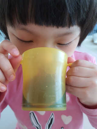 조지아스내추럴 조지아스 내추럴 야생빌베리 1,000ml NFC — 5점을 준 리뷰어가 2020년 5월 올린 사용 사진