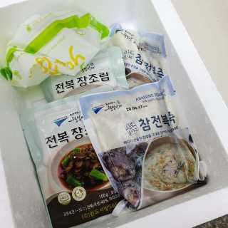 바다는다웰빙이다 완도사랑 전복죽 250g - 2팩 + 전복장조림 2팩 — 3점을 준 리뷰어가 2020년 9월 올린 사용 사진
