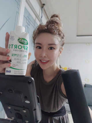 셀렉스스포츠 셀렉스 스포츠 드링크 초콜릿 _ 330ml x 12팩 — 5점을 준 리뷰어가 2020년 11월 올린 사용 사진