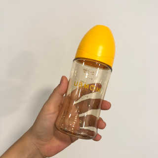 유비맘 PPSU 젖병 노꼭지_260ml_컬러 랜덤 발송 — 5점을 준 리뷰어가 2020년 8월 올린 사용 사진