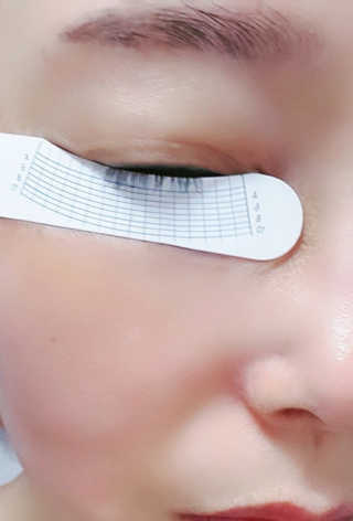 닥터존스킨 눈썹자라 — 5점을 준 리뷰어가 2020년 8월 올린 사용 사진