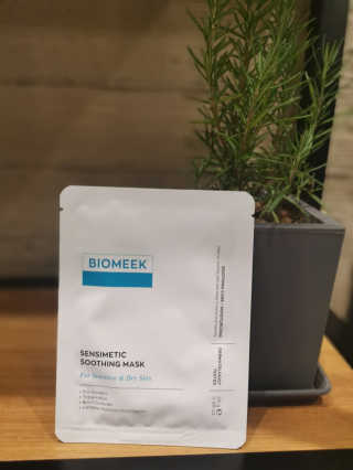 바이오믹 BIOMEEK SENSIMETIC SOOTHING MASK.S — 5점을 준 리뷰어가 2020년 7월 올린 사용 사진