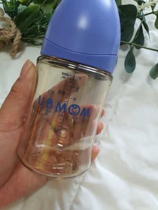 유비맘 PPSU 젖병 노꼭지_200ml_컬러 랜덤 발송 — 5점을 준 리뷰어가 2020년 8월 올린 사용 사진