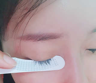 닥터존스킨 눈썹자라 — 5점을 준 리뷰어가 2020년 8월 올린 사용 사진