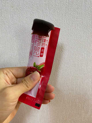 헬스업_쁘띠쁘띠석류콜라겐젤리_20g x 14포 — 5점을 준 리뷰어가 2020년 7월 올린 사용 사진