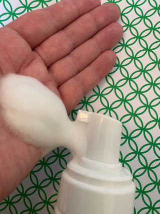 트리티스 [TREATIS] Bubble Foam Cleanser 200ml — 5점을 준 리뷰어가 2020년 10월 올린 사용 사진