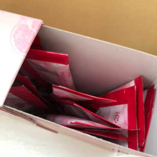 헬스업_쁘띠쁘띠석류콜라겐젤리_20g x 14포 — 5점을 준 리뷰어가 2020년 7월 올린 사용 사진