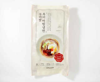 [네이처빌] 우리쌀 흑미비빔냉면,물냉면 총 2종 — 4점을 준 리뷰어가 2020년 7월 올린 사용 사진