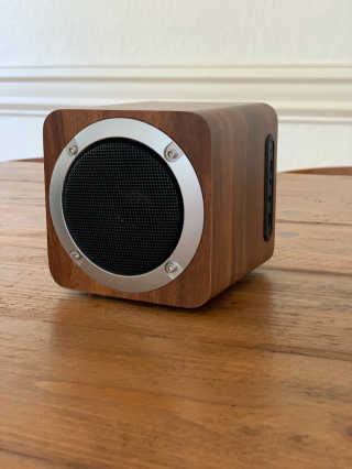 SEVIZ MINI10W 레트로 블루투스 스피커 — 5점을 준 리뷰어가 2020년 11월 올린 사용 사진