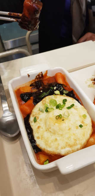 죠스떡볶이 [죠스푸드] 짜빠떡볶이+떡또그+범벅만두 신메뉴 3종 — 4점을 준 리뷰어가 2020년 4월 올린 사용 사진