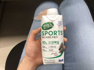셀렉스스포츠 셀렉스 스포츠 드링크 초콜릿 _ 330ml x 12팩 — 5점을 준 리뷰어가 2020년 10월 올린 사용 사진