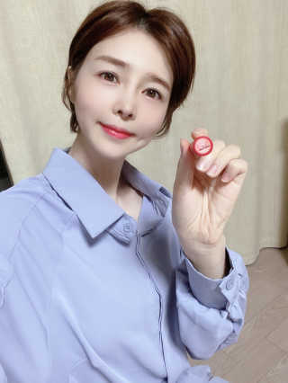 [블랙루즈] 크림 마뜨 루즈 시즌2  中 택1+랜덤1 — 5점을 준 리뷰어가 2020년 9월 올린 사용 사진