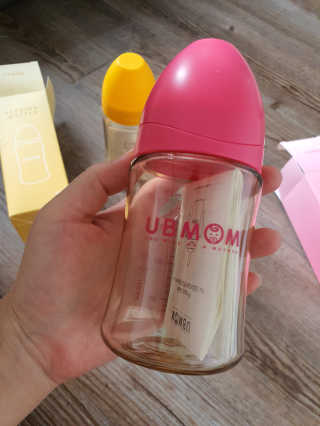 유비맘 PPSU 젖병 노꼭지_200ml_컬러 랜덤 발송 — 4.5점을 준 리뷰어가 2020년 7월 올린 사용 사진