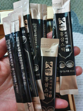헬스업_천명진프리미엄홍삼스틱_10ml x 30포 — 1점을 준 리뷰어가 2020년 8월 올린 사용 사진