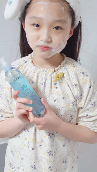 바베 BABE 바베 미셀라 젤 클렌저 — 5점을 준 리뷰어가 2020년 5월 올린 사용 사진