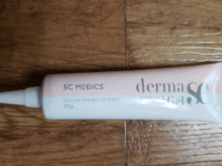 derma SC-Gel 더마에스씨 겔 20g — 5점을 준 리뷰어가 2020년 5월 올린 사용 사진