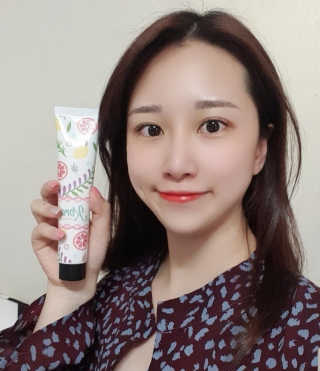 코랄 유기농 성분 천연치약,  코랄 밍크 벨벳칫솔 — 5점을 준 리뷰어가 2020년 4월 올린 사용 사진