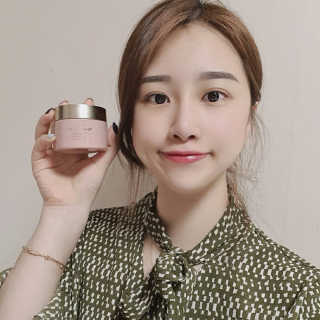 Tween.Ty Skin 트웬티스킨 리프팅 크림 프리미엄 라인 — 5점을 준 리뷰어가 2020년 9월 올린 사용 사진