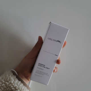 어글리프루프 에센스 스탑디어글리 레드모먼트 에센스 120ml — 5점을 준 리뷰어가 2020년 10월 올린 사용 사진