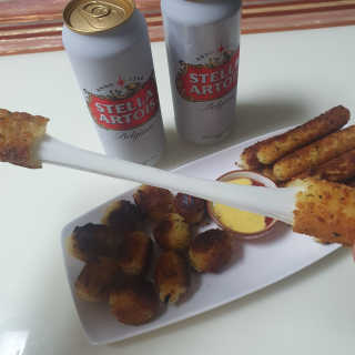 가치식탁 리얼치즈스틱, 리얼크림치즈볼 — 5점을 준 리뷰어가 2020년 10월 올린 사용 사진