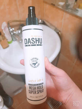 다슈코리아 다슈 포 맨 프리미엄 메가 홀드 슈퍼 스프레이 250ml — 5점을 준 리뷰어가 2020년 8월 올린 사용 사진