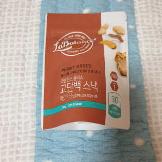 라발란스 플러스 고단백스낵 — 5점을 준 리뷰어가 2020년 6월 올린 사용 사진
