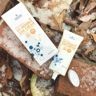 트리티스 US [TREATIS] UV Defence Sun Cream PA+++ / SPF50+ — 4점을 준 리뷰어가 2021년 1월 올린 사용 사진