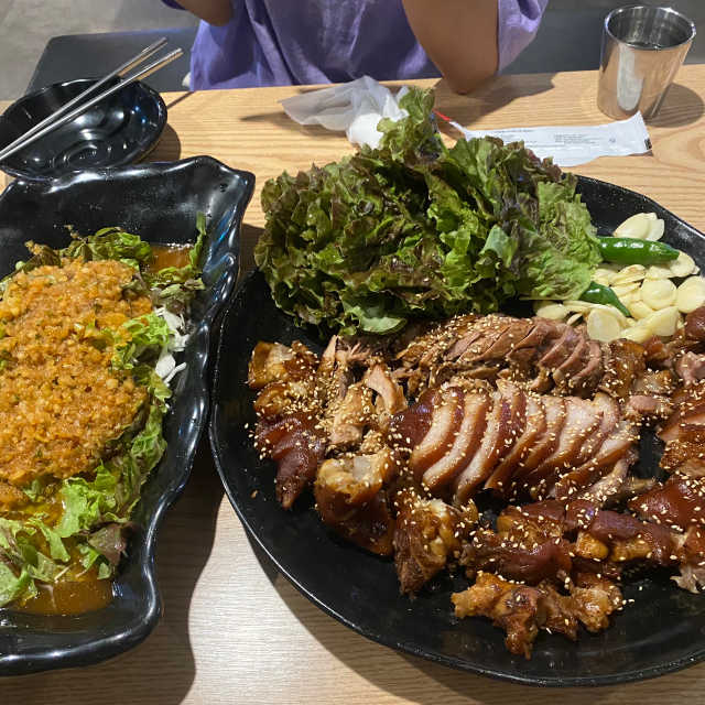 [하영족발과보쌈 강서구청점] 족발中 2인세트 리뷰 사진