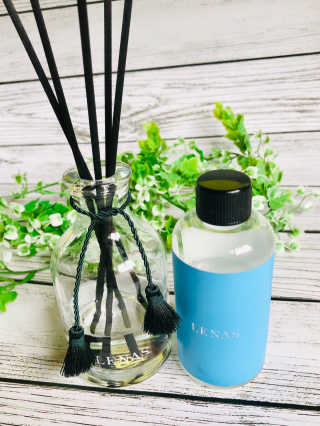 레나스 프리미엄 아로마 디퓨저 200ml  [1SET] — 4.5점을 준 리뷰어가 2020년 7월 올린 사용 사진
