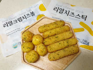 가치식탁 리얼치즈스틱, 리얼크림치즈볼 — 5점을 준 리뷰어가 2020년 7월 올린 사용 사진