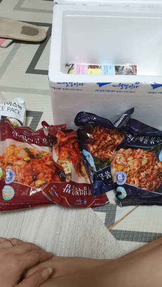 바다는다웰빙이다 전복해물볶음밥/전복김치볶음밥 250g-4봉지 — 5점을 준 리뷰어가 2020년 8월 올린 사용 사진