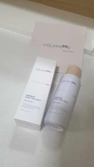어글리프루프 에센스 스탑디어글리 레드모먼트 에센스 120ml — 5점을 준 리뷰어가 2020년 10월 올린 사용 사진
