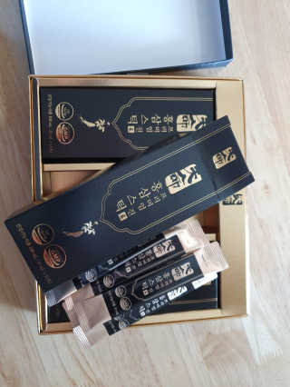 헬스업_천명진프리미엄홍삼스틱_10ml x 30포 — 5점을 준 리뷰어가 2020년 9월 올린 사용 사진
