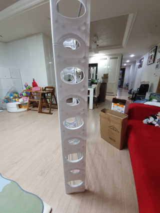 바네스데코 DIY 오픈 10단 신발 정리대 화이트 — 3점을 준 리뷰어가 2020년 5월 올린 사용 사진