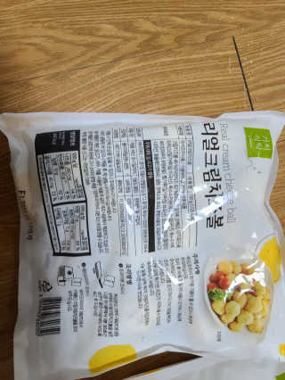 가치식탁 리얼치즈스틱, 리얼크림치즈볼 — 5점을 준 리뷰어가 2020년 8월 올린 사용 사진