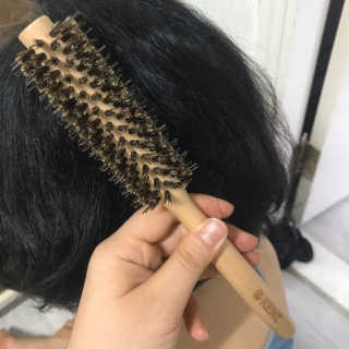 켄트 브러쉬 영국 왕실 켄트 롤 헤어브러쉬 No.16 — 5점을 준 리뷰어가 2020년 6월 올린 사용 사진