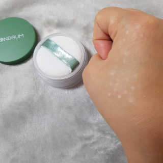 본다움 빠이빠이 세범 파우더 — 5점을 준 리뷰어가 2020년 10월 올린 사용 사진