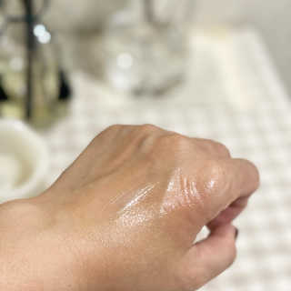 어글리프루프 크림 바이어글리 하이드레이션 샤워 50ml — 4점을 준 리뷰어가 2020년 10월 올린 사용 사진