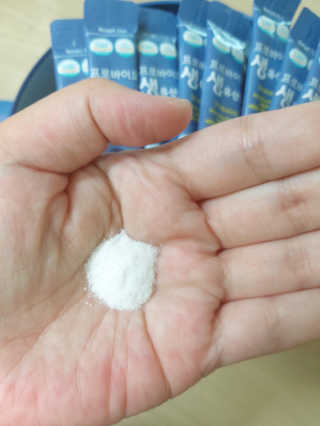 서울약사신협_프로바이오생유산균_2.5G x 100포 — 5점을 준 리뷰어가 2020년 9월 올린 사용 사진