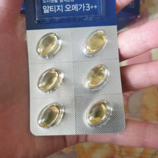 이로아 rTG 오메가3 ++ — 5점을 준 리뷰어가 2020년 7월 올린 사용 사진
