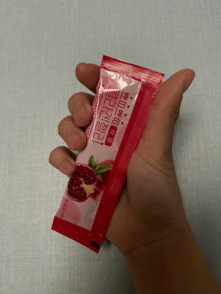 헬스업_쁘띠쁘띠석류콜라겐젤리_20g x 14포 — 5점을 준 리뷰어가 2020년 10월 올린 사용 사진