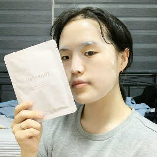 이너풀 하이 모이스처라이징 바이오셀룰로오스 마스크 — 5점을 준 리뷰어가 2020년 7월 올린 사용 사진